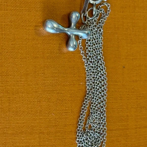 🎀Elsa Peretti Tiffany & Co. Silver Cross Necklace🎀 - Picture 7 of 7